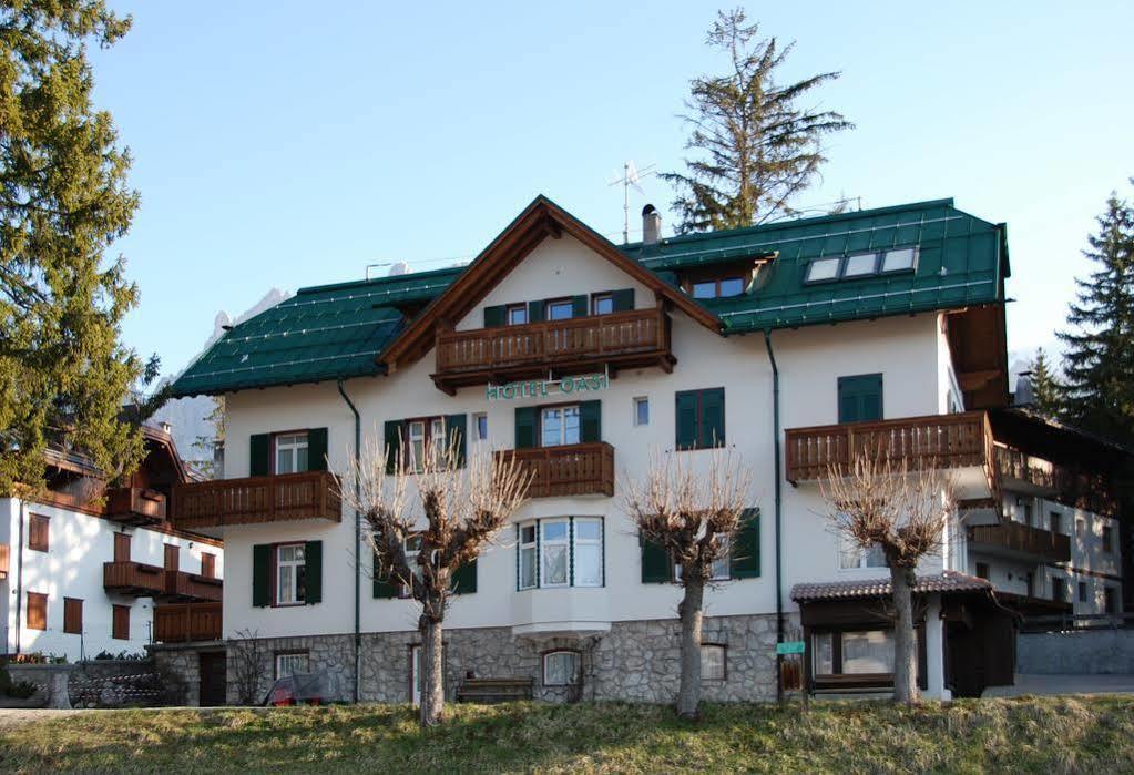 קורטינה ד'אמפזו Hotel Oasi מראה חיצוני תמונה